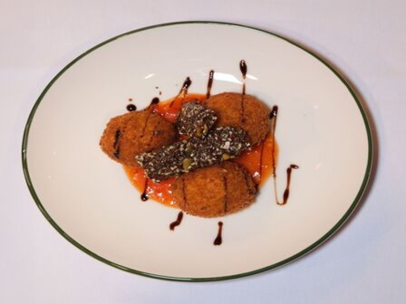 https://www.peraistanbulliveyeninesilmeyhane.com.tr/menuler/ara-sicaklar-hot-appetizers-6977
