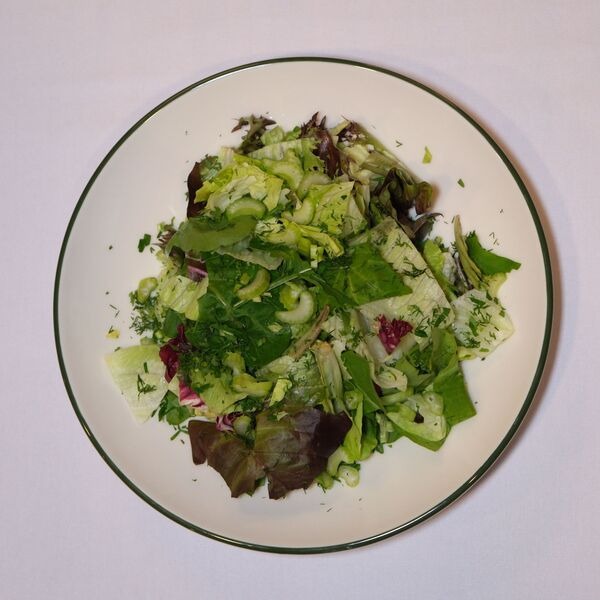 Sade Salata (Simple Salad)