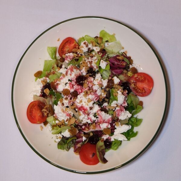 Ayvalık Salatası (Ayvalık Salad)
